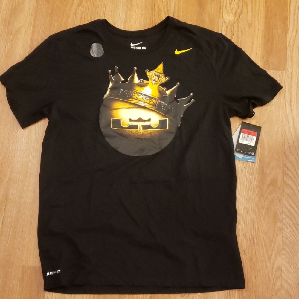 Nike Dri-fit Lebron James King  T shirt size L